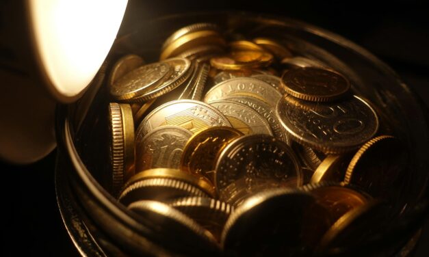 Czy Twoje oszczędności pracują, czy tylko tracą na wartości? Kompletny przewodnik po wyborze lokaty