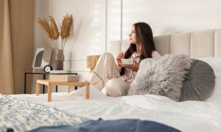 Ranking łóżek tapicerowanych – najlepsze łóżka do sypialni 2026